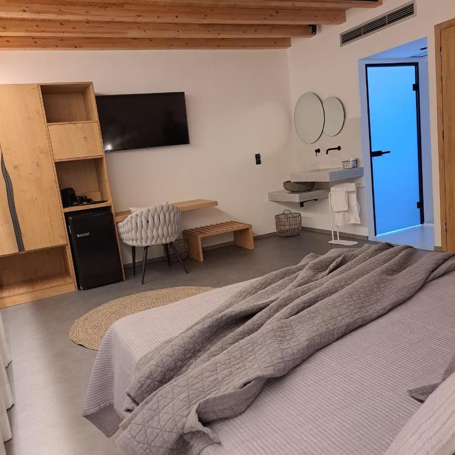 Nisaki Hotel & Elite Suites Ermoupoli Luaran gambar