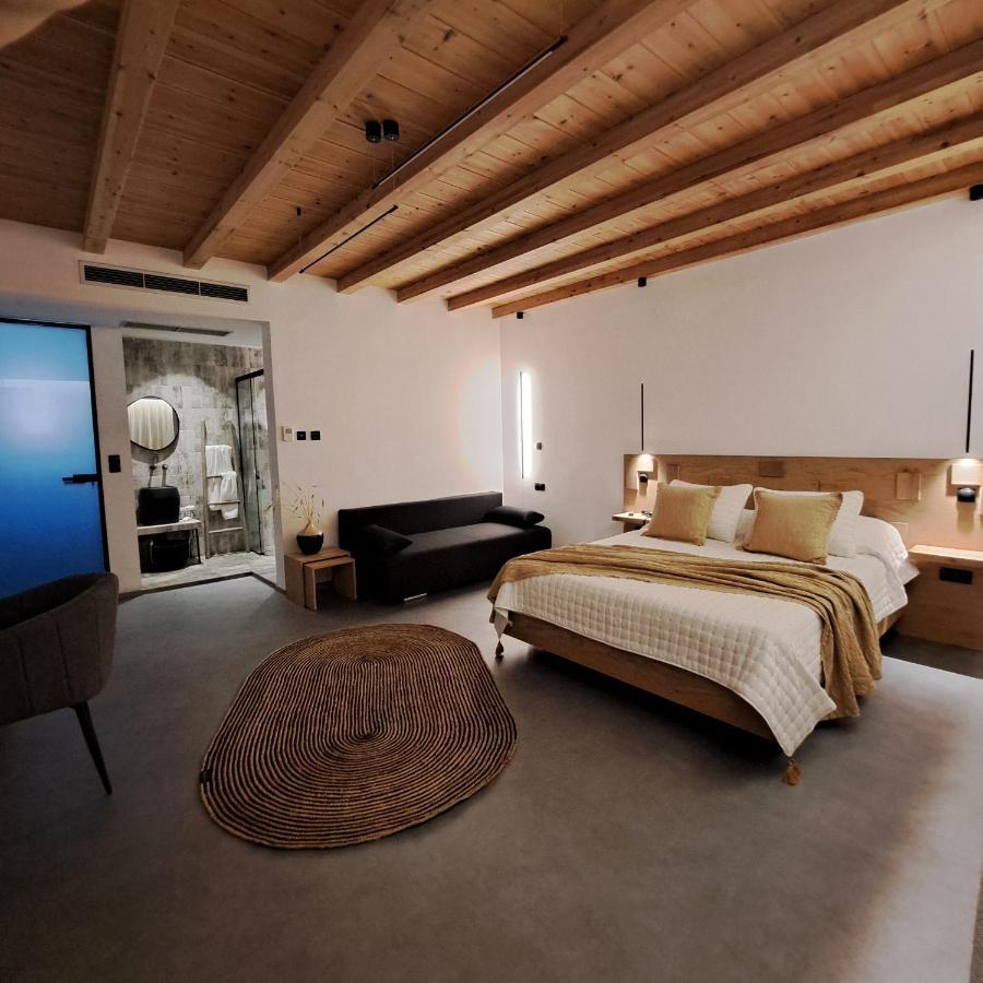 Nisaki Hotel & Elite Suites Ermoupoli Luaran gambar