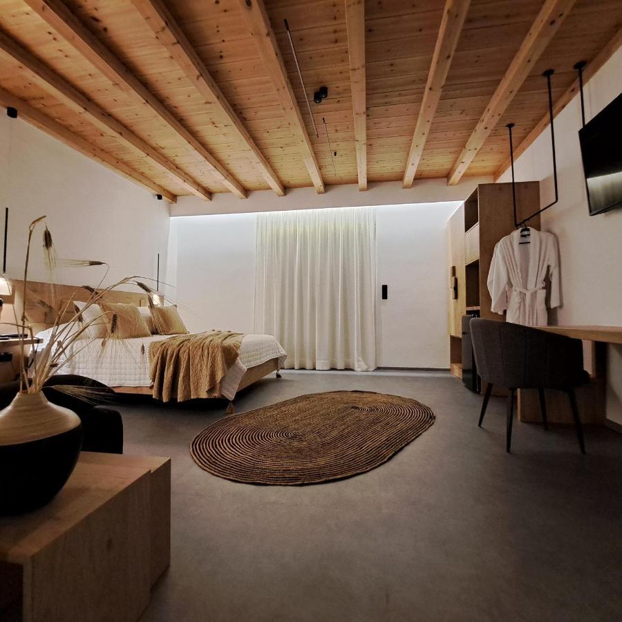 Nisaki Hotel & Elite Suites Ermoupoli Luaran gambar