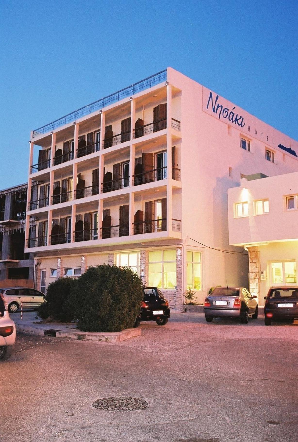 Nisaki Hotel & Elite Suites Ermoupoli Luaran gambar