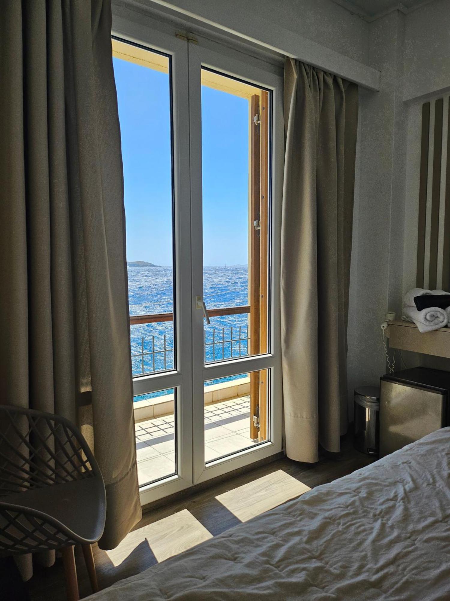 Nisaki Hotel & Elite Suites Ermoupoli Luaran gambar