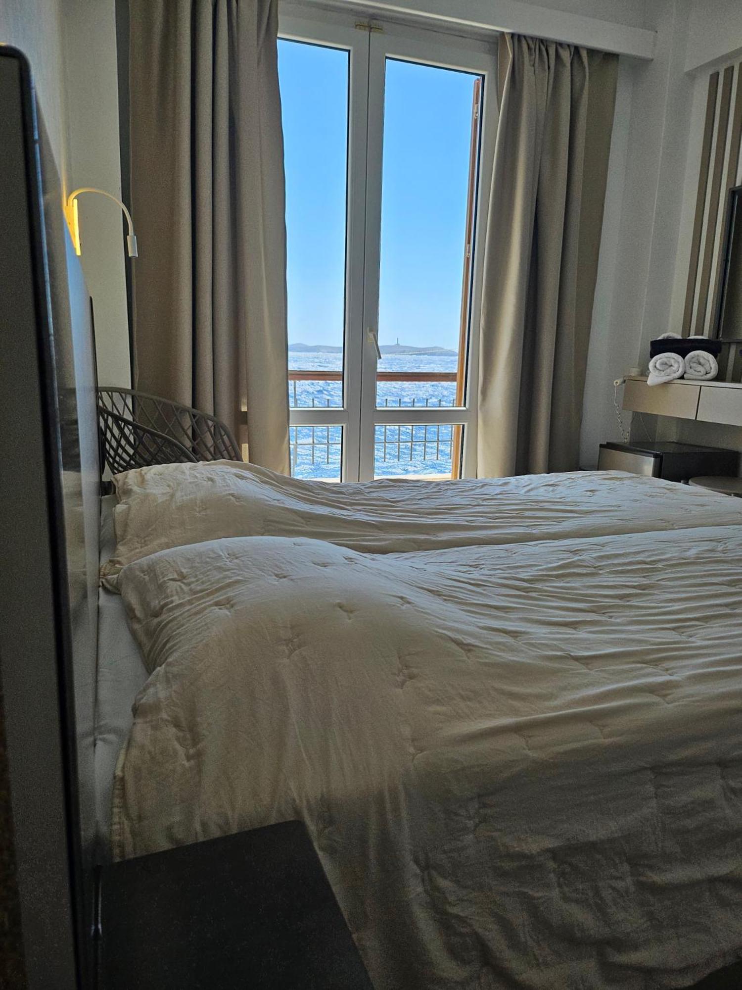 Nisaki Hotel & Elite Suites Ermoupoli Luaran gambar