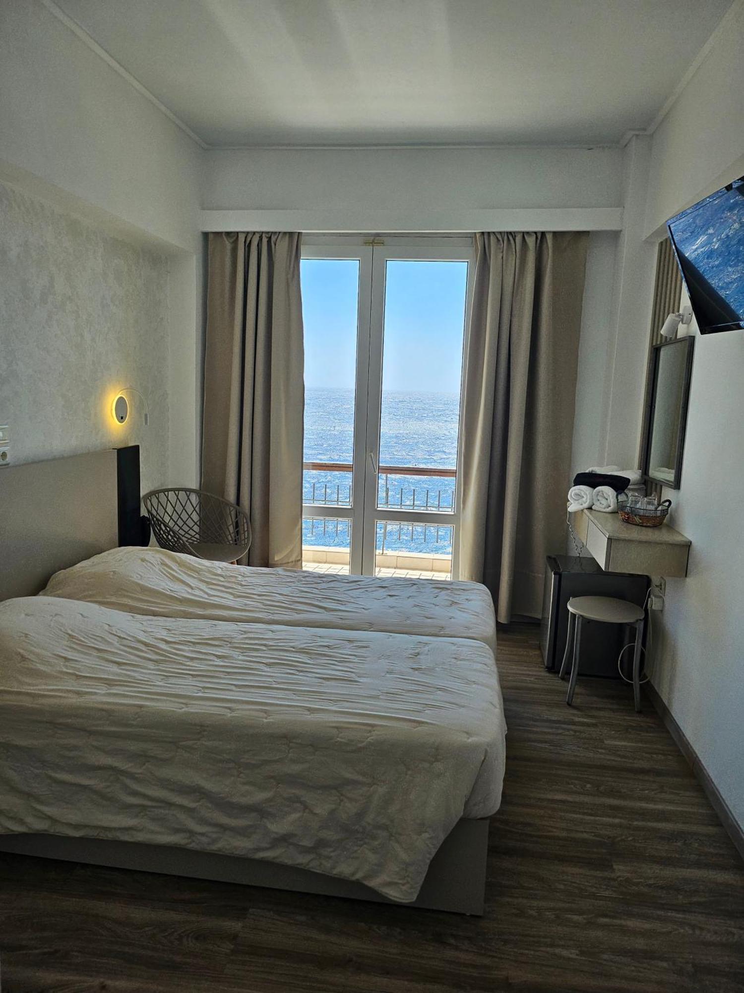 Nisaki Hotel & Elite Suites Ermoupoli Luaran gambar