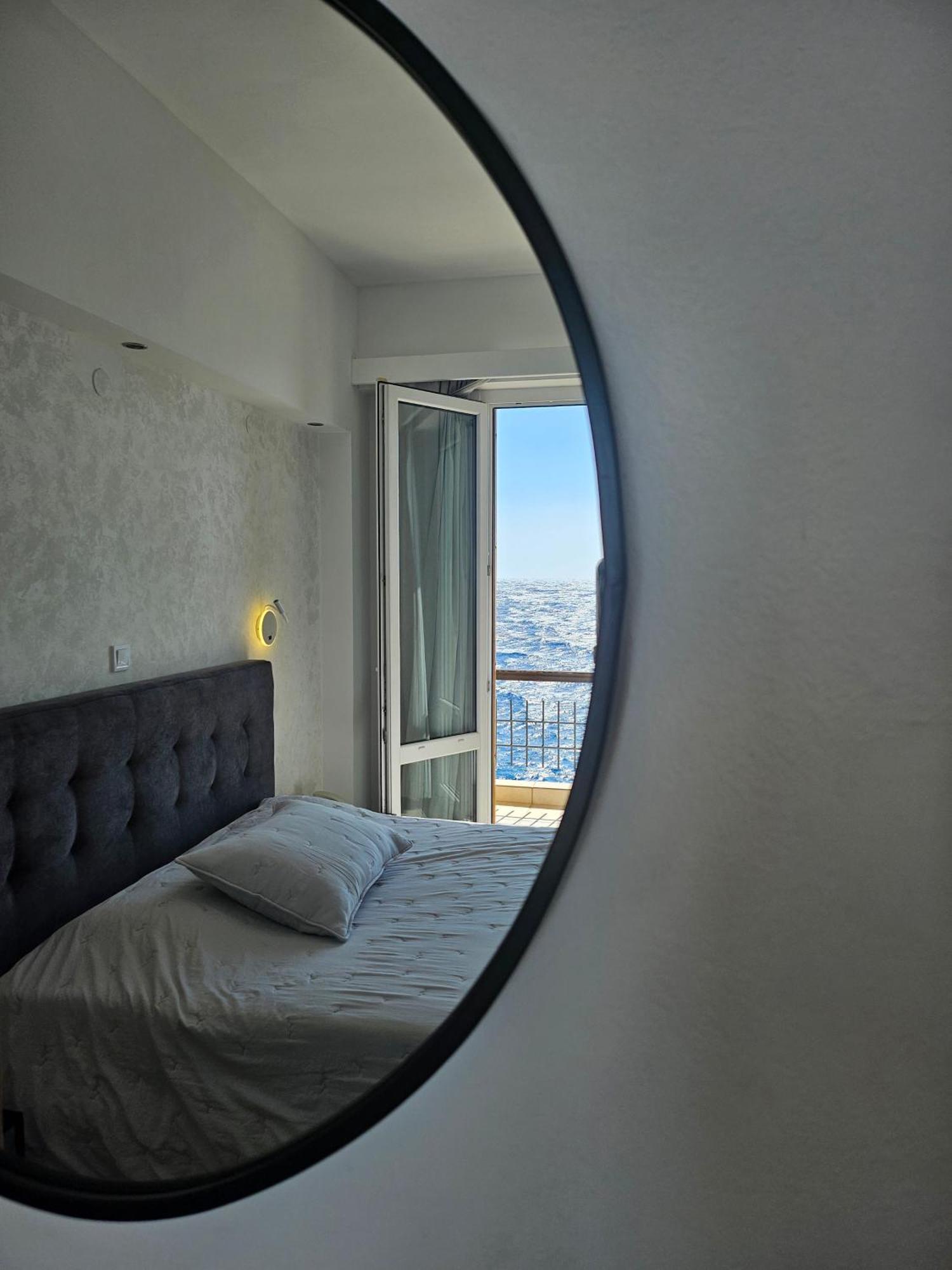 Nisaki Hotel & Elite Suites Ermoupoli Luaran gambar